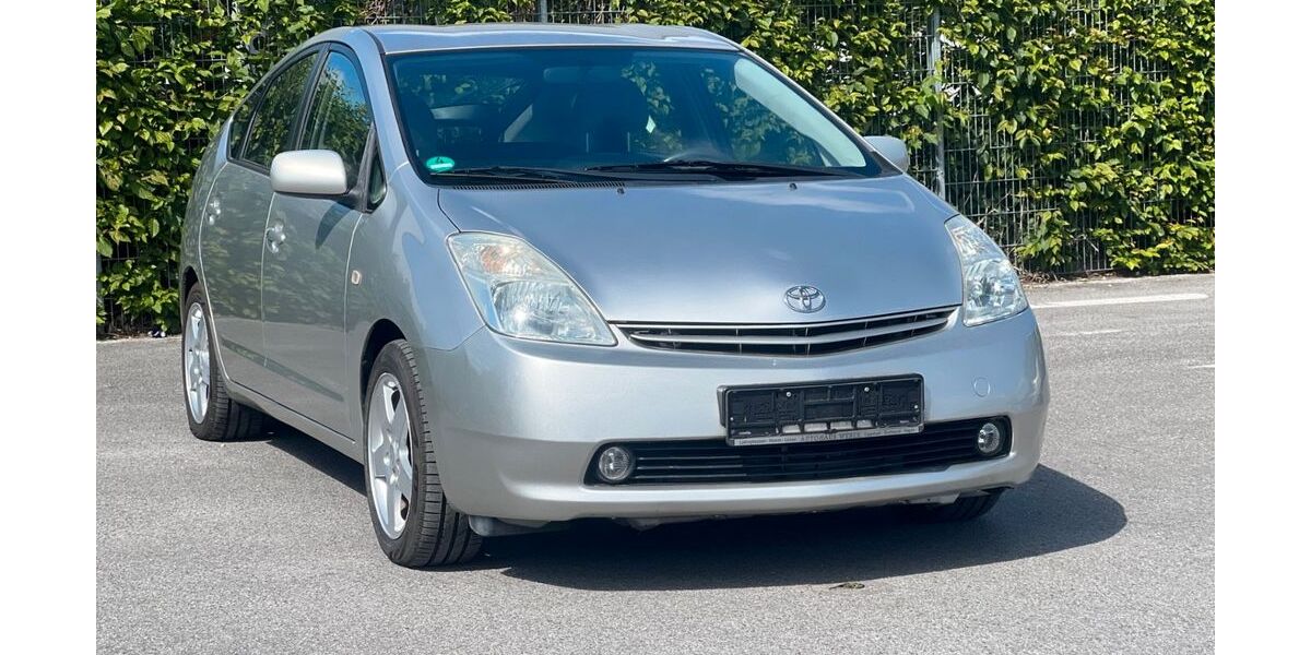 Toyota Prius 208.000 km 4.999 &euro; Wuppertal 42389