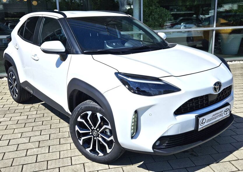 Toyota Yaris Cross 2.500 km 26.980 € Stadtbergen 86391