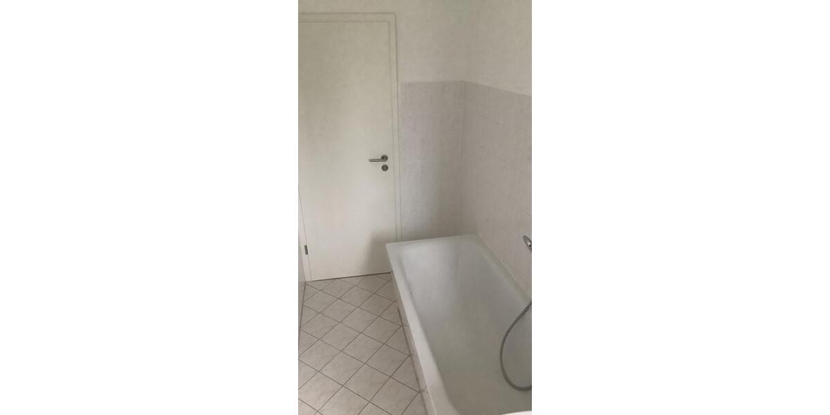 Etagenwohnung Kamenz - 3 Zimmer, 59 m&sup2;, 375&euro; | Angebot:25974117