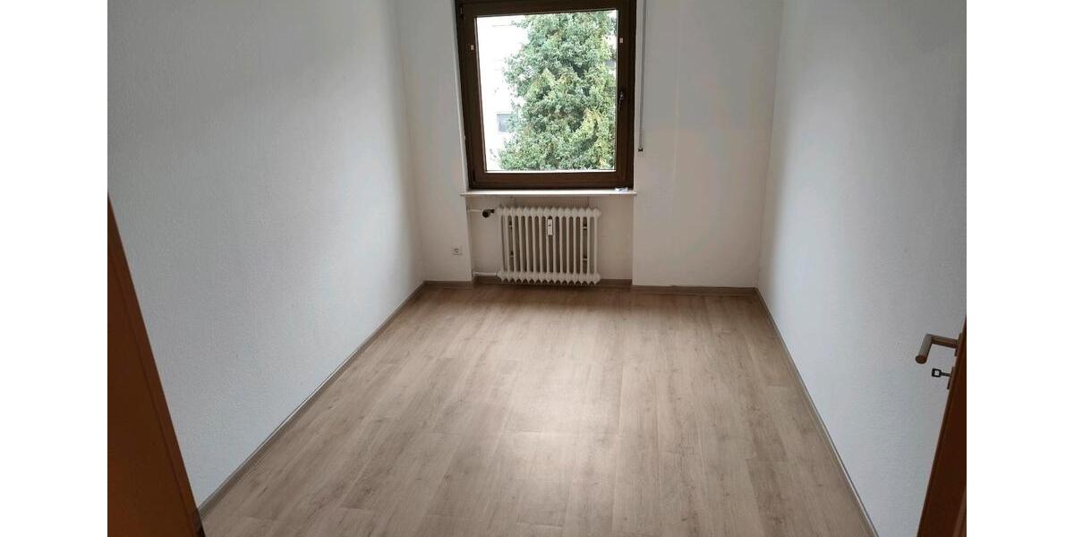 Etagenwohnung Mühltal - 3 Zimmer, 80 m&sup2;, 950&euro; | Angebot:25354951