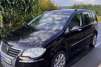 VW Touran 253.000 km 3.100 &euro; Halle 37620