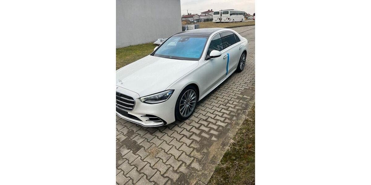 Mercedes-Benz S 400 37.000 km 99.900 € Schwarzach 74869