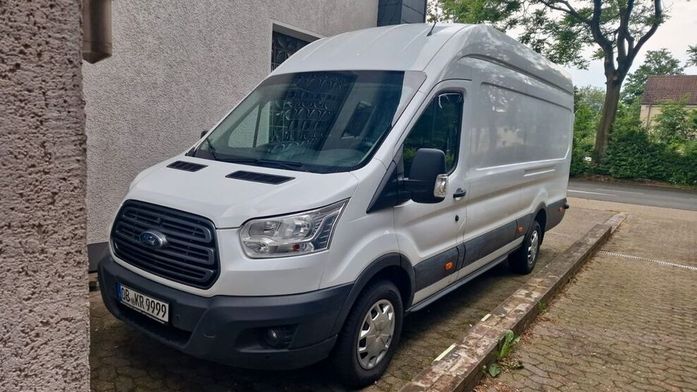 Ford Transit 365.469 km 9.600 € Oberhausen 46119
