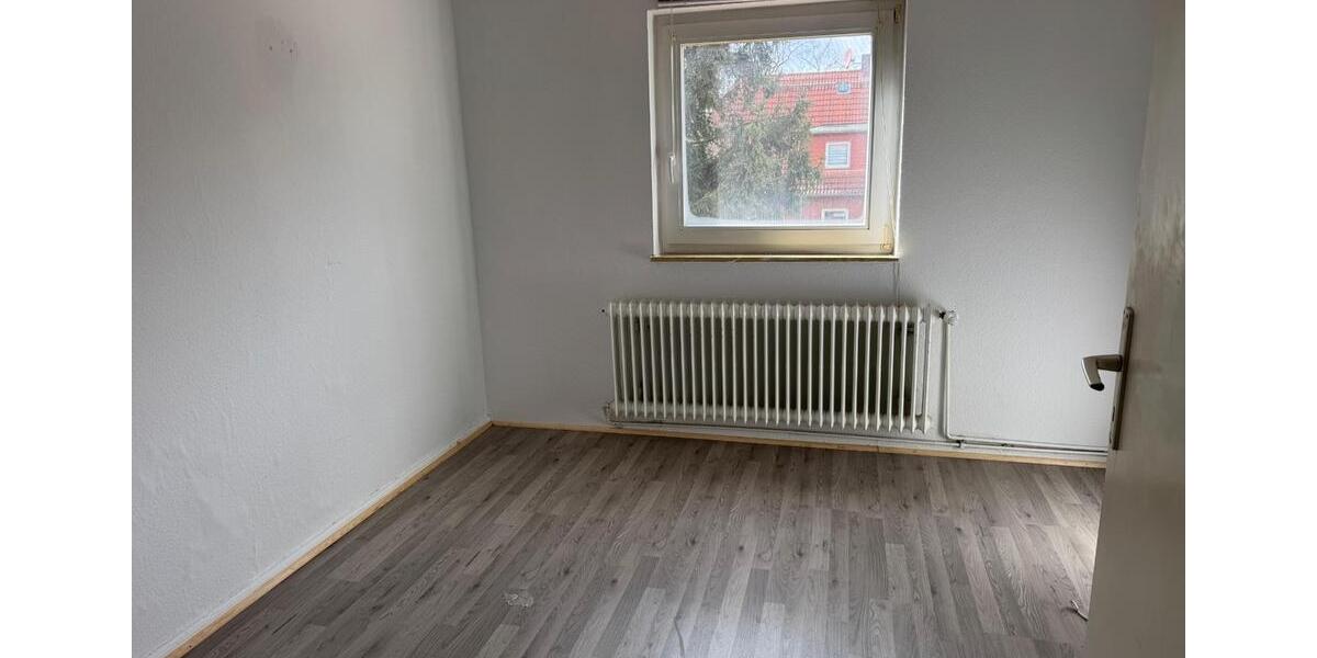 Dachgeschoßwohnung Wilhelmshaven - 2 Zimmer, 45 m&sup2;, 450&euro; | Angebot:25916802