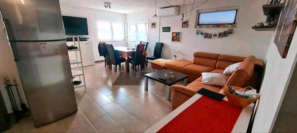 Einfamilienhaus Althengstett - 7 Zimmer, 220 m&sup2;, 399.000&euro; | Angebot:26835611