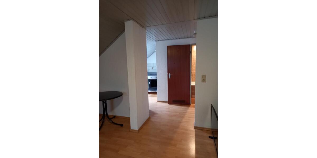 Dachgeschoßwohnung Deggendorf - 1 Zimmer, 30 m&sup2;, 350&euro; | Angebot:26476746