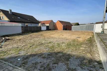 Grundstück zu verkaufen in Massenbachhausen 235.000 € 900 m² zimmer