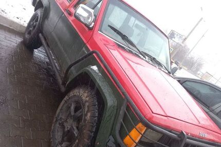 Jeep Cherokee