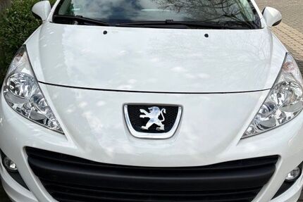 Peugeot 207 104.000 km 5.100 &euro; Waldorf 53498