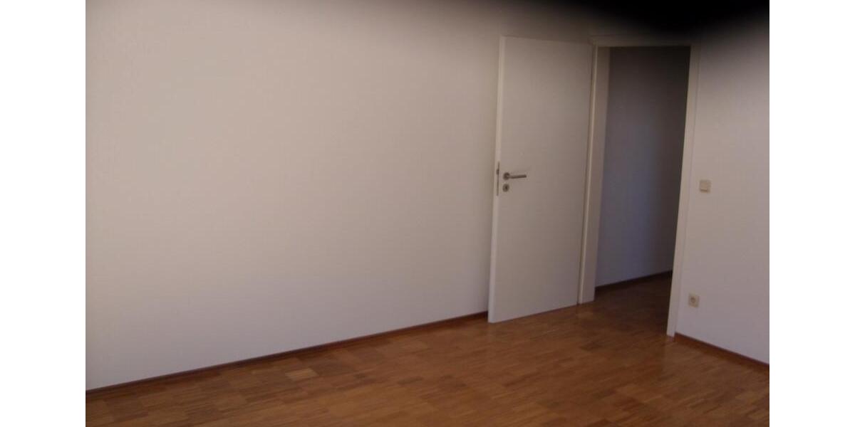 Doppelhaushälfte Eschborn - 4.5 Zimmer, 126 m&sup2;, 1.980&euro; | Angebot:26253882