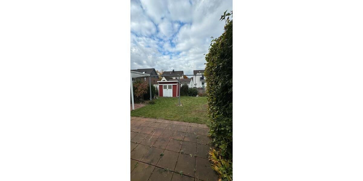 Reiheneckhaus, 134qm, 2x Garten, 3x Bäder renoviert, Einbauküche 5 zimmer