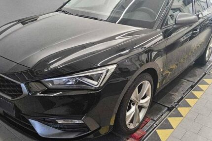 Seat Leon 33.000 km 21.990 &euro; Hohenbrunn bei München 85662