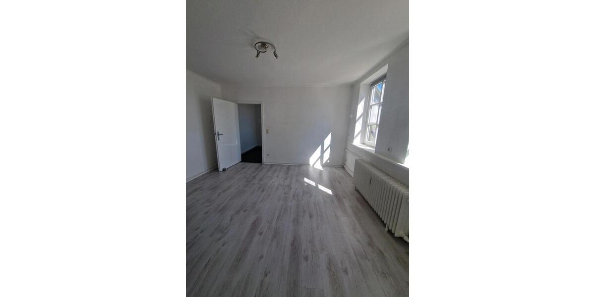Mehrfamilienhaus, Wohnhaus Lasbek - 12 Zimmer, 400 m&sup2;, 650.000&euro; | Angebot:27128362