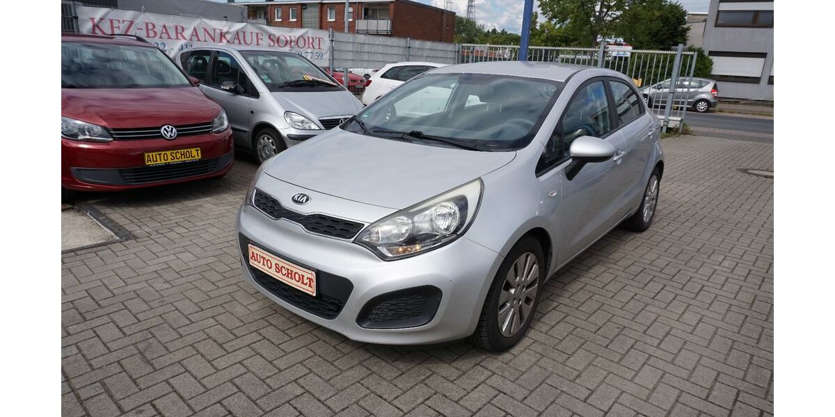 Kia Rio 163.200 km 4.700 &euro; Wesseling 50389