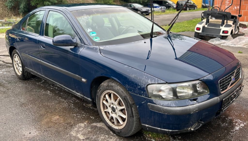 Volvo S60 173.156 km 2.333 &euro; Bernau 16321