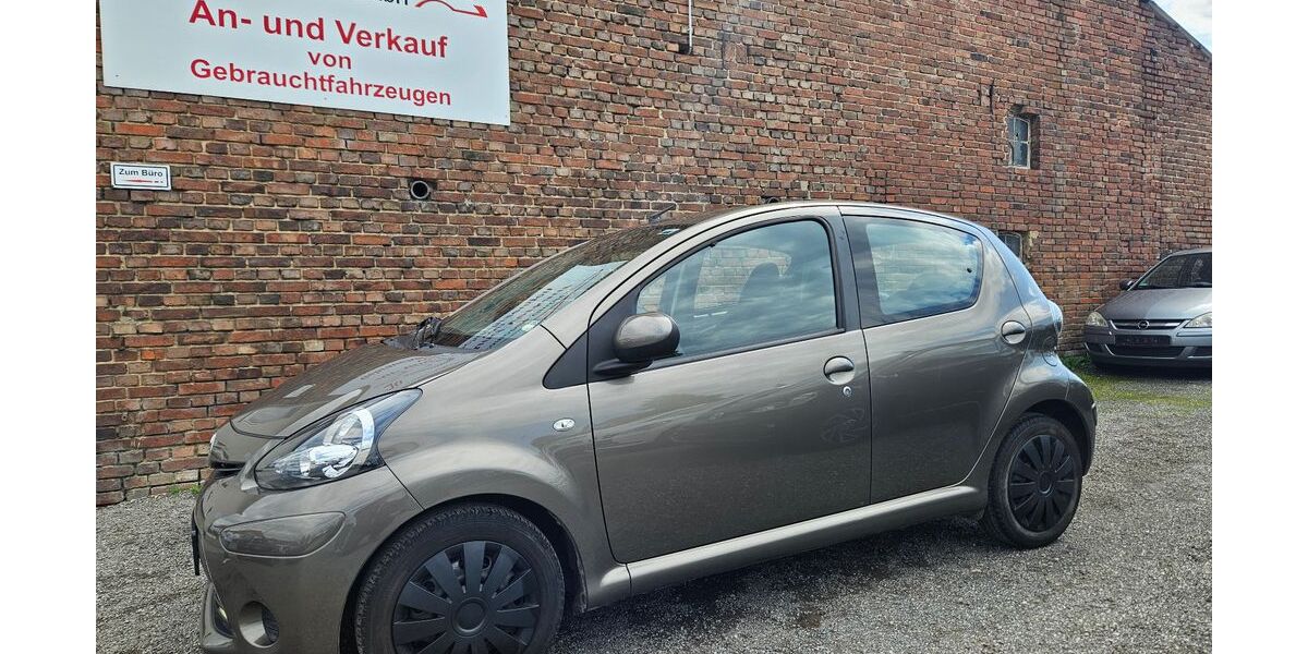 Toyota Aygo (X) 80.466 km 4.990 &euro; Spenge 32139