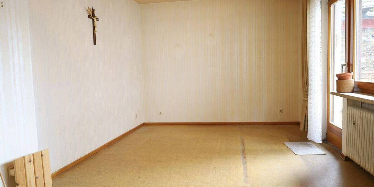 Reihenendhaus Niederheimbach - 7 Zimmer, 139 m&sup2;, 149.000&euro; | Angebot:26932098