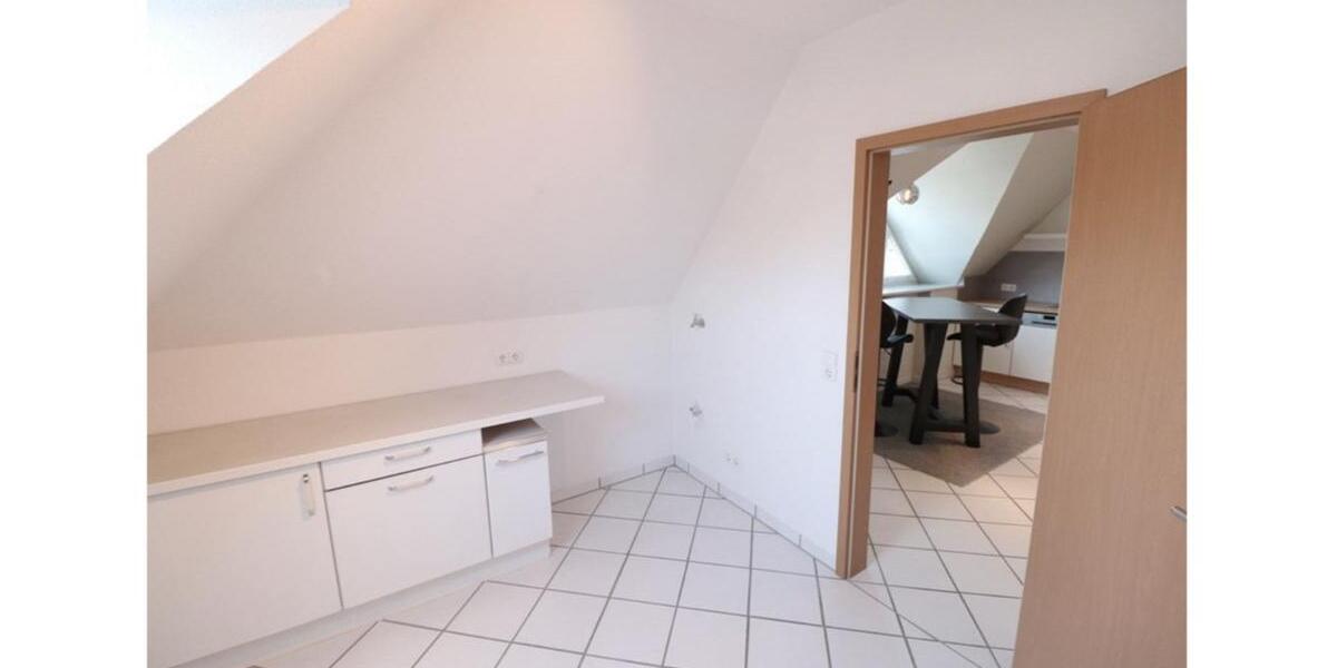 Dachgeschoßwohnung Cloppenburg - 4 Zimmer, 95 m&sup2;, 999&euro; | Angebot:26392515