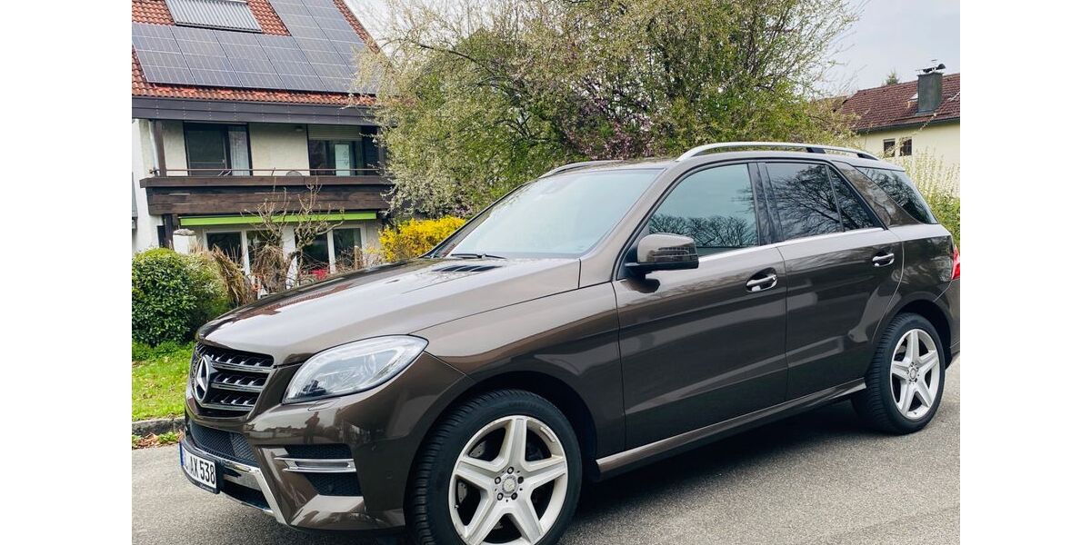 Mercedes-Benz ML 400 151.000 km 20.900 &euro; Laufen 83410