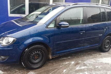 VW Touran 230.000 km 3.449 &euro; Berlin 13405