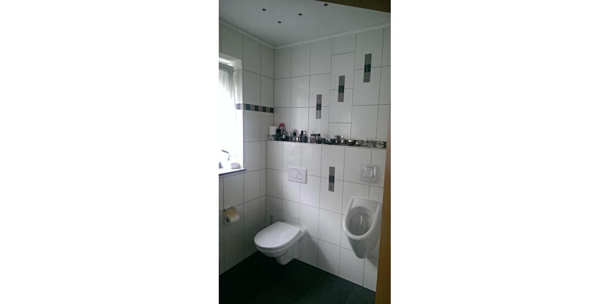 Villa Bad Saulgau - 5 Zimmer, 208 m&sup2;, 1.750&euro; | Angebot:25988483