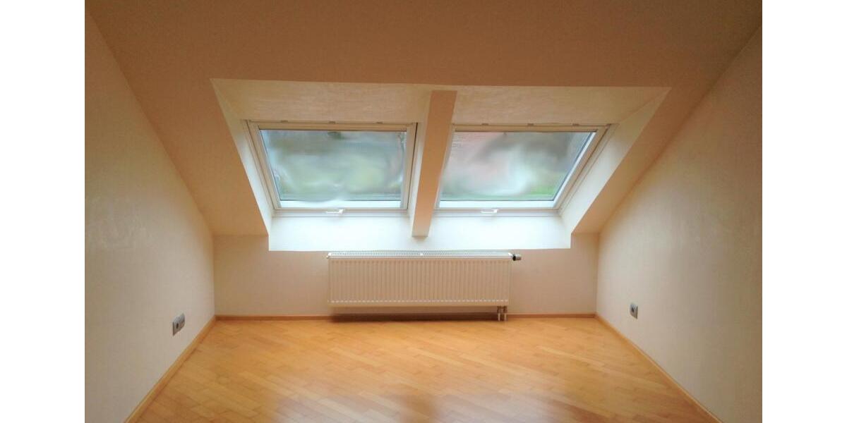 Dachgeschoßwohnung Bielefeld Schildesche - 3 Zimmer, 81 m&sup2;, 369.000&euro; | Angebot:24850866