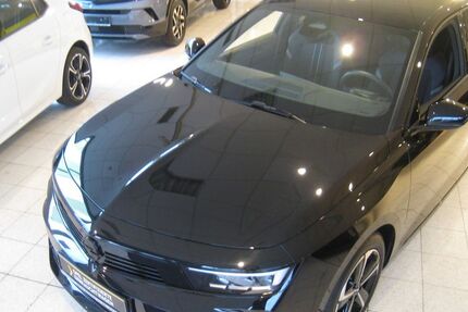 Opel Astra 8.132 km 23.990 &euro; Barsbüttel 22885