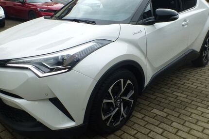 Toyota C-HR 101.700 km 16.500 &euro; Naumburg/S. + 06667 Weißenfels + 06618 Schönburg 06618