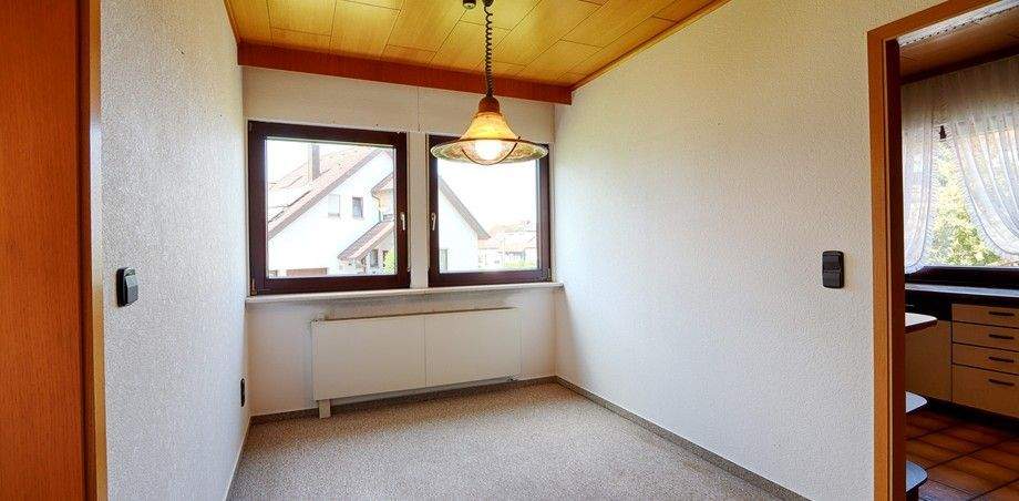 Mehrfamilienhaus, Wohnhaus Reutlingen Betzingen - 6 Zimmer, 182 m&sup2;, 598.000&euro; | Angebot:24756184