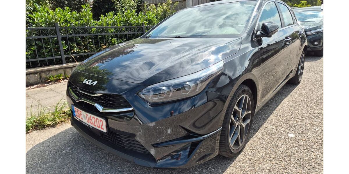Kia ceed / Ceed 53.000 km 17.800 &euro; Baldham 85598