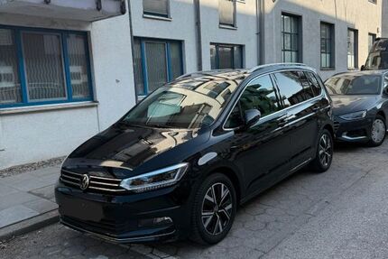VW Touran 60.000 km 25.200 &euro; Hamburg 22041