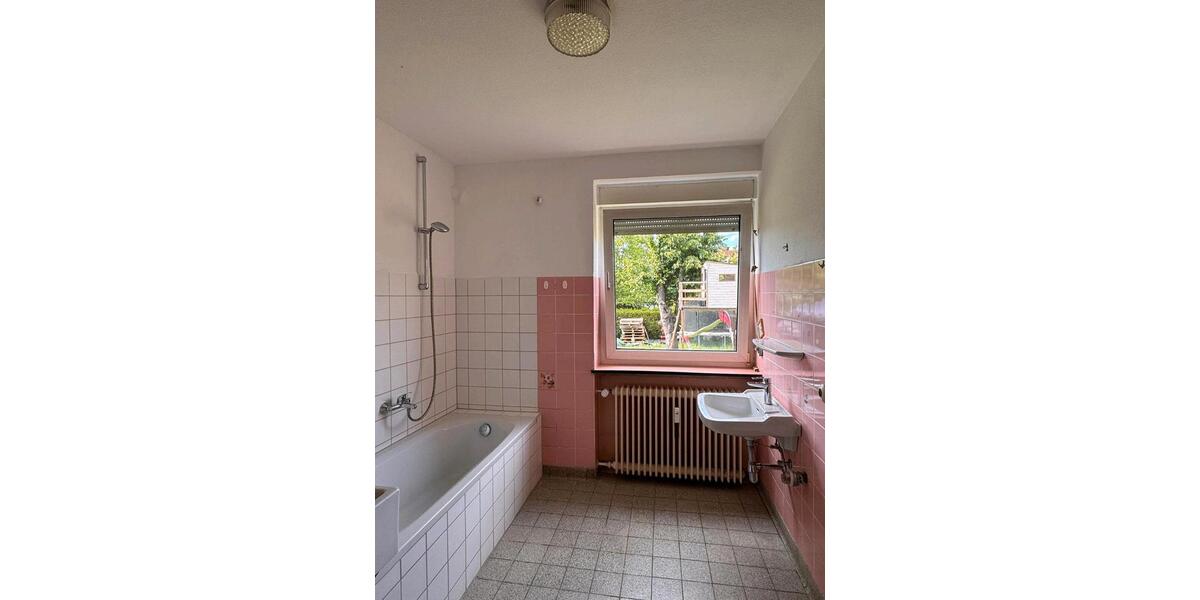 Erdgeschoßwohnung Mainleus - 5 Zimmer, 112 m&sup2;, 170.000&euro; | Angebot:26845513