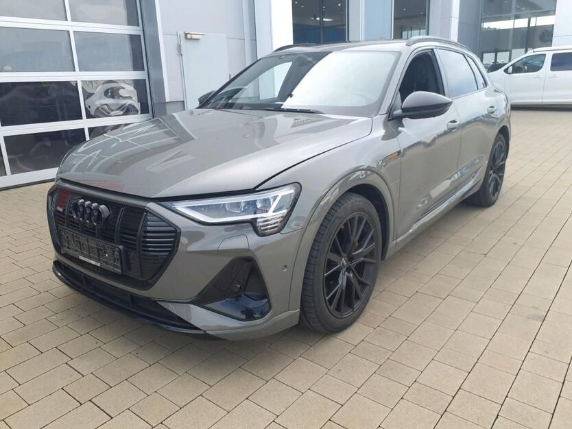 Audi e-tron 45.226 km 43.975 € Hagen 58091