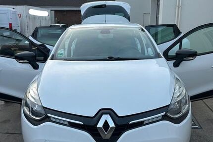 Renault Clio 121.350 km 8.000 &euro; Meerbusch 40670