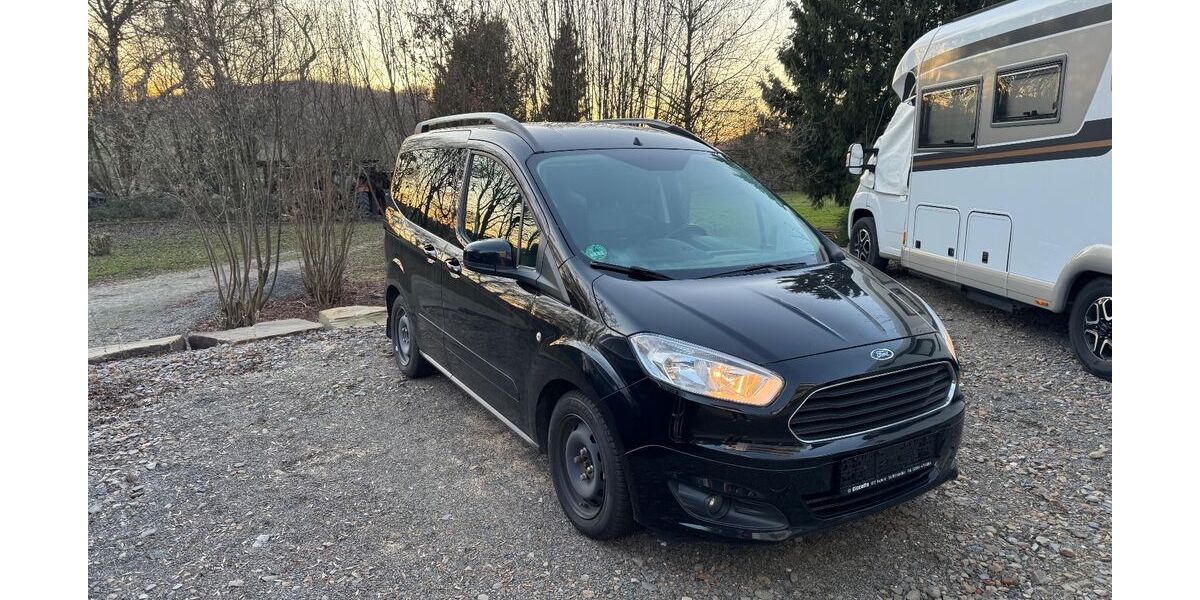 Ford Tourneo Courier 78.000 km 9.700 &euro; Lindlar 51789