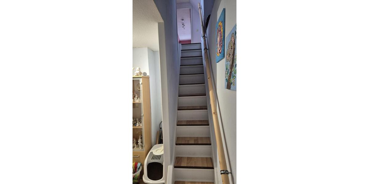 Etagenwohnung Felsberg - 4 Zimmer, 79 m&sup2;, 900&euro; | Angebot:25239514