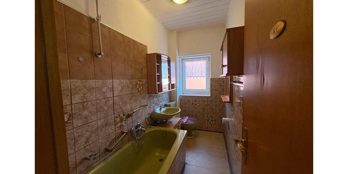 Einfamilienhaus Alheim - 6 Zimmer, 132 m&sup2;, 196.000&euro; | Angebot:26764205