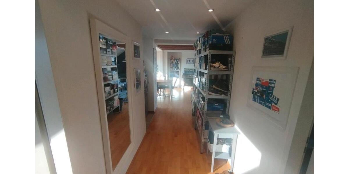 Dachgeschoßwohnung Neuss Furth-Mitte - 2 Zimmer, 70 m&sup2;, 247.000&euro; | Angebot:26165906