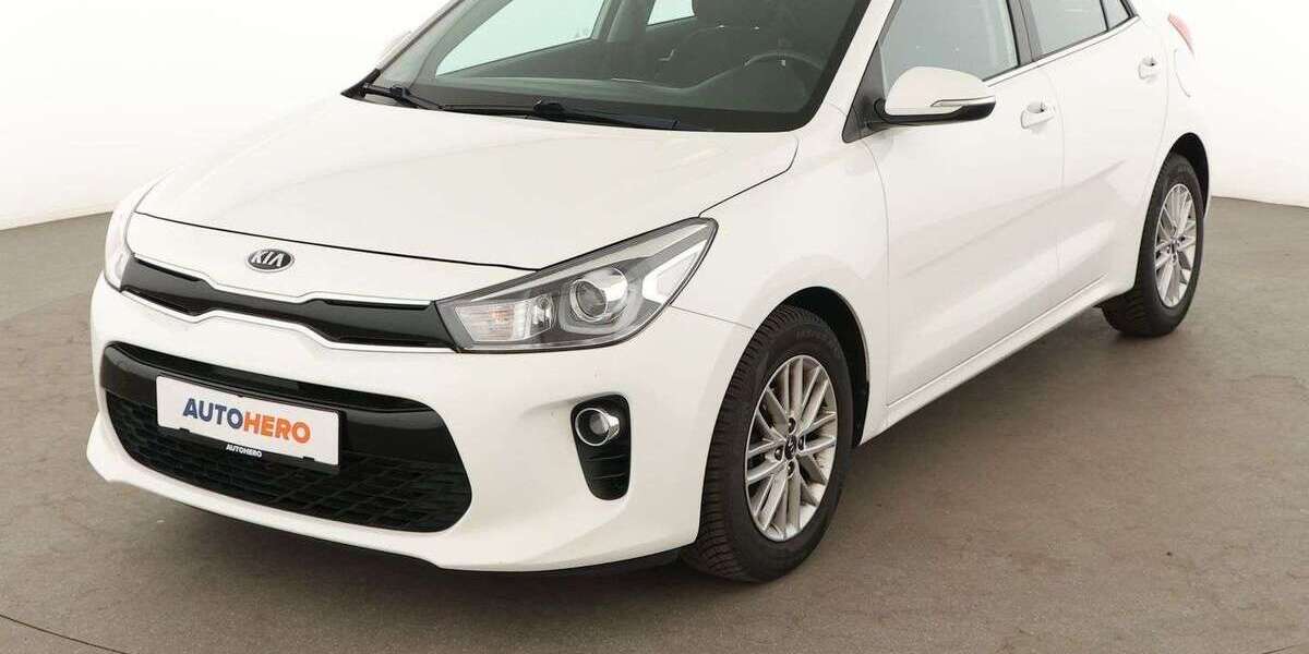Kia Rio 69.388 km 11.390 &euro; Stuttgart 70195
