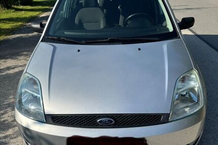Ford Fiesta 136.000 km 2.500 € Speinshart 92676