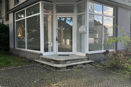 Helles Ladenlokal in TOP LAGE ! AB SOFORT ZU VERMIETEN!