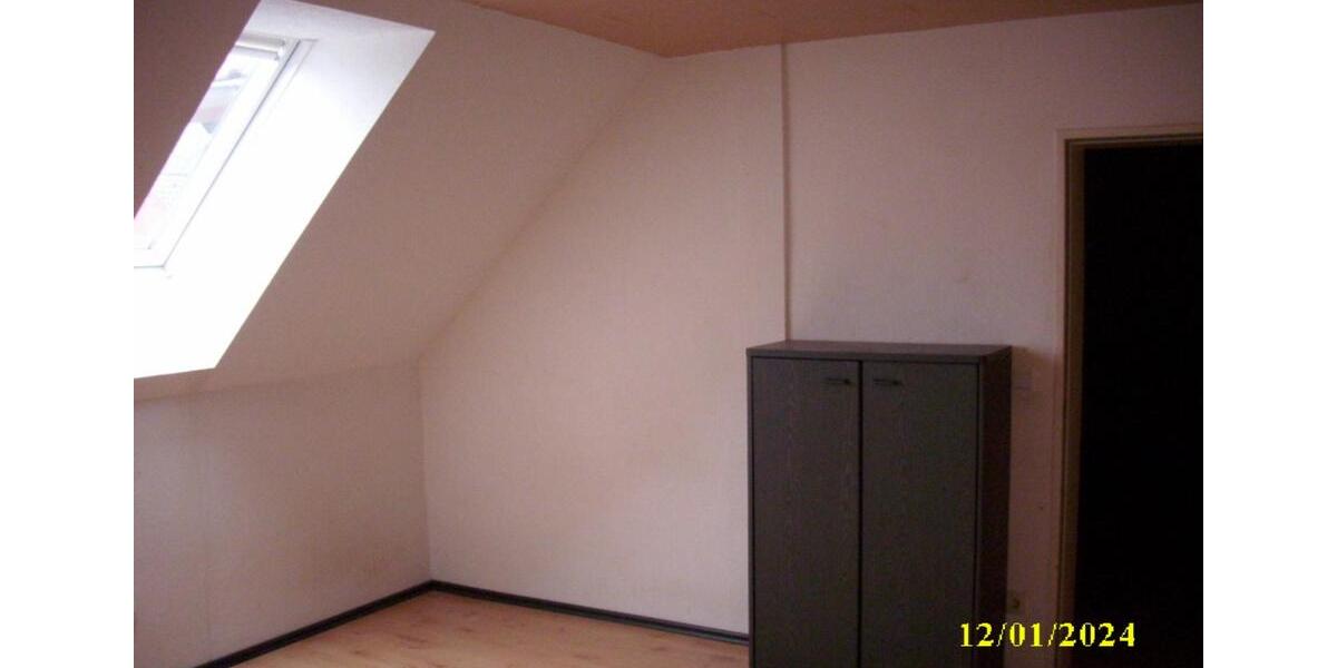 Dachgeschoßwohnung Vohenstrauß - 3 Zimmer, 600&euro; | Angebot:19106737