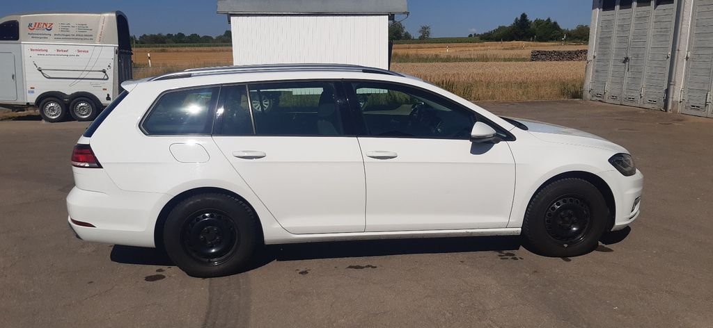 VW Golf 51.000 km 14.800 &euro; Wolfschlugen 72649