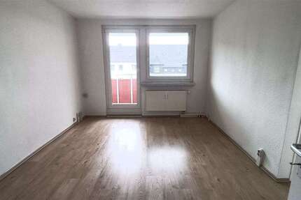 Wohnung Chemnitz Sonnenberg - 3 Zimmer, 60 m&sup2;, 239&euro; | Angebot:27733043