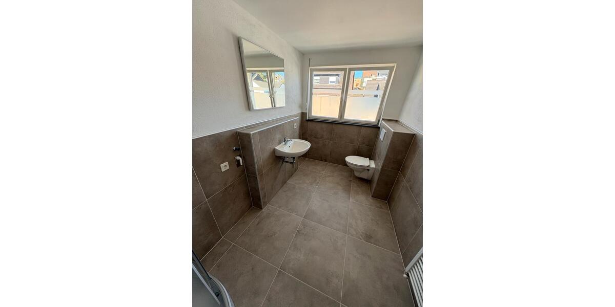 Etagenwohnung Saarlouis - 2 Zimmer, 95 m&sup2;, 900&euro; | Angebot:26393233