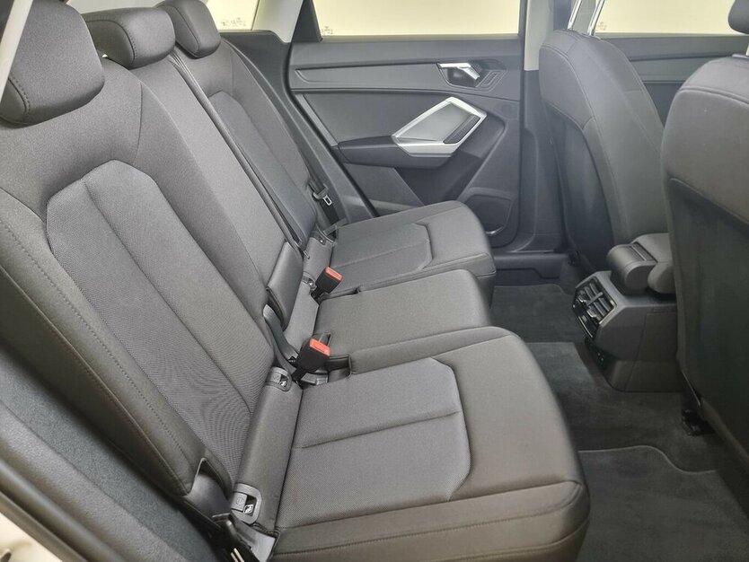 Audi Q3 35 TDI Advanced Prestige LED ACC APP schw.AHK 79.950 km 27.750 € Garrel 49681