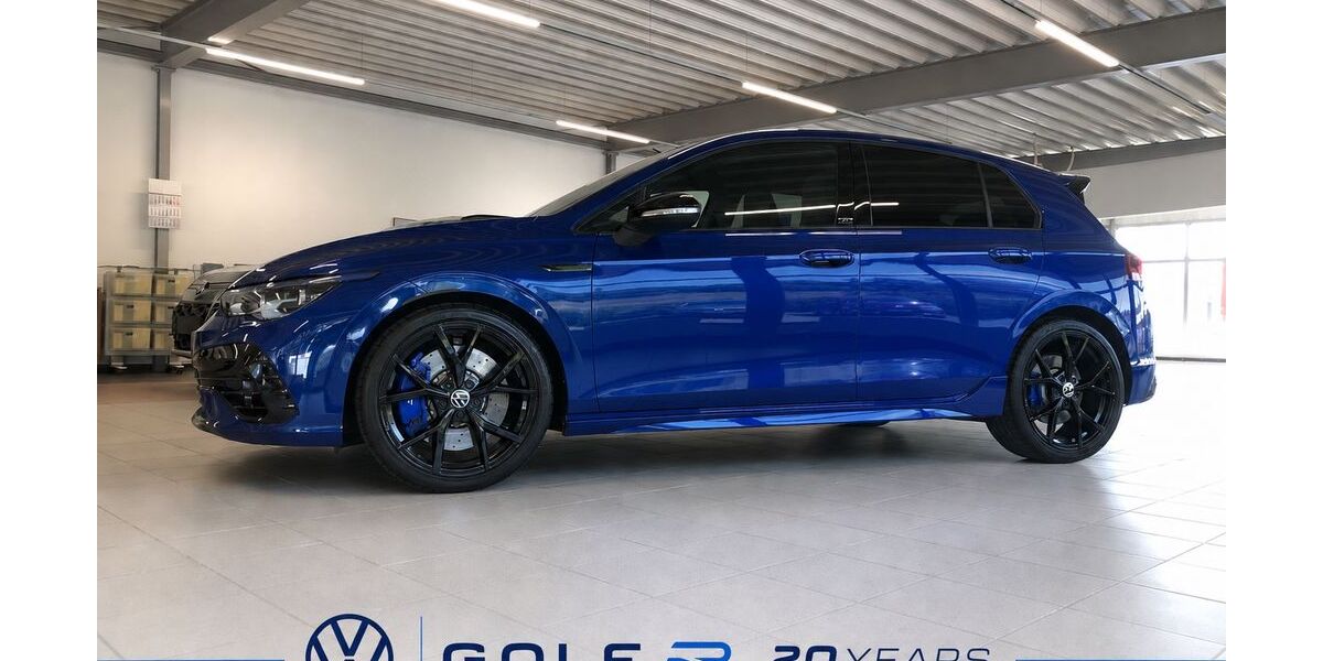 VW Golf 22.100 km 40.890 &euro; Bad Brückenau 97769