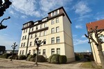 HORN IMMOBILIEN++RESERVIERT! Neustrelitz, vermietetes MFH mit 10 Wohneinheiten, Stellplätzen und Keller - Mehrfamilienhaus, Wohnhaus Neustrelitz | Angebot:25571441