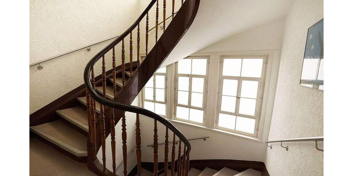 Etagenwohnung Stuttgart West - 5 Zimmer, 140 m&sup2;, 2.450&euro; | Angebot:25073679