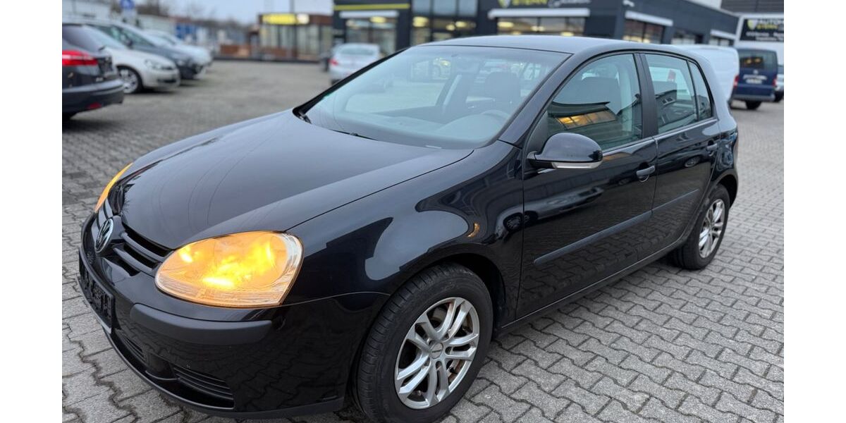VW Golf 182.000 km 2.690 &euro; Graben-Neudorf 76676